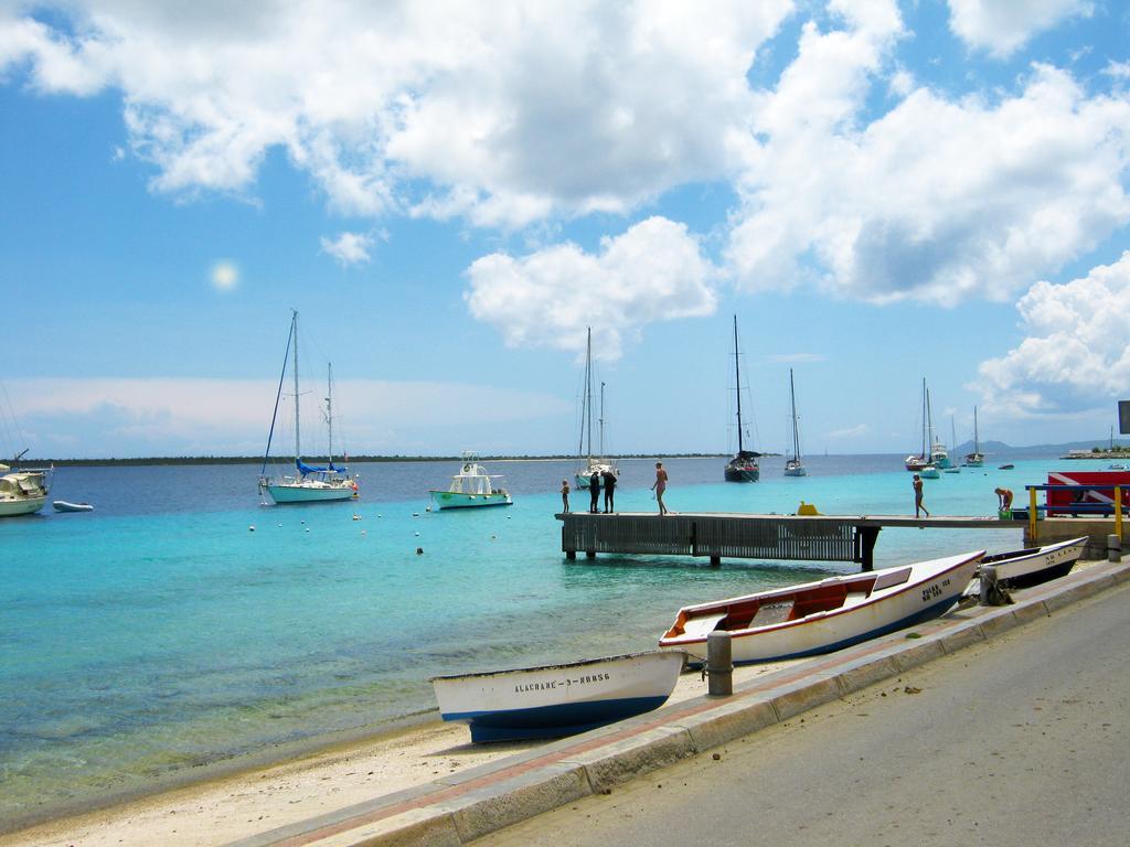 Bonaire Seaside Apartments Extérieur photo