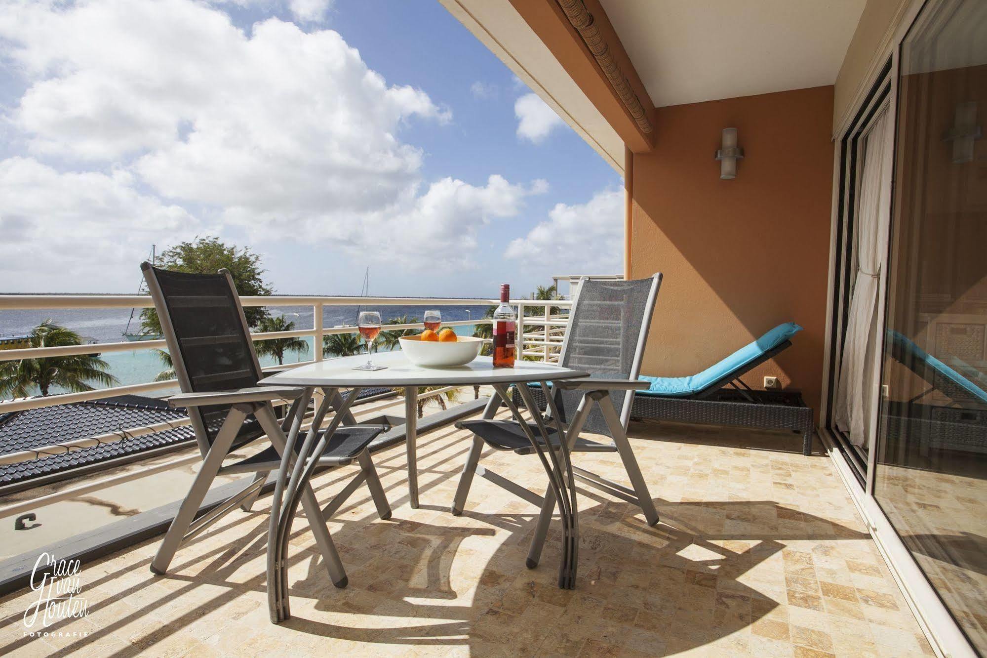 Bonaire Seaside Apartments Extérieur photo